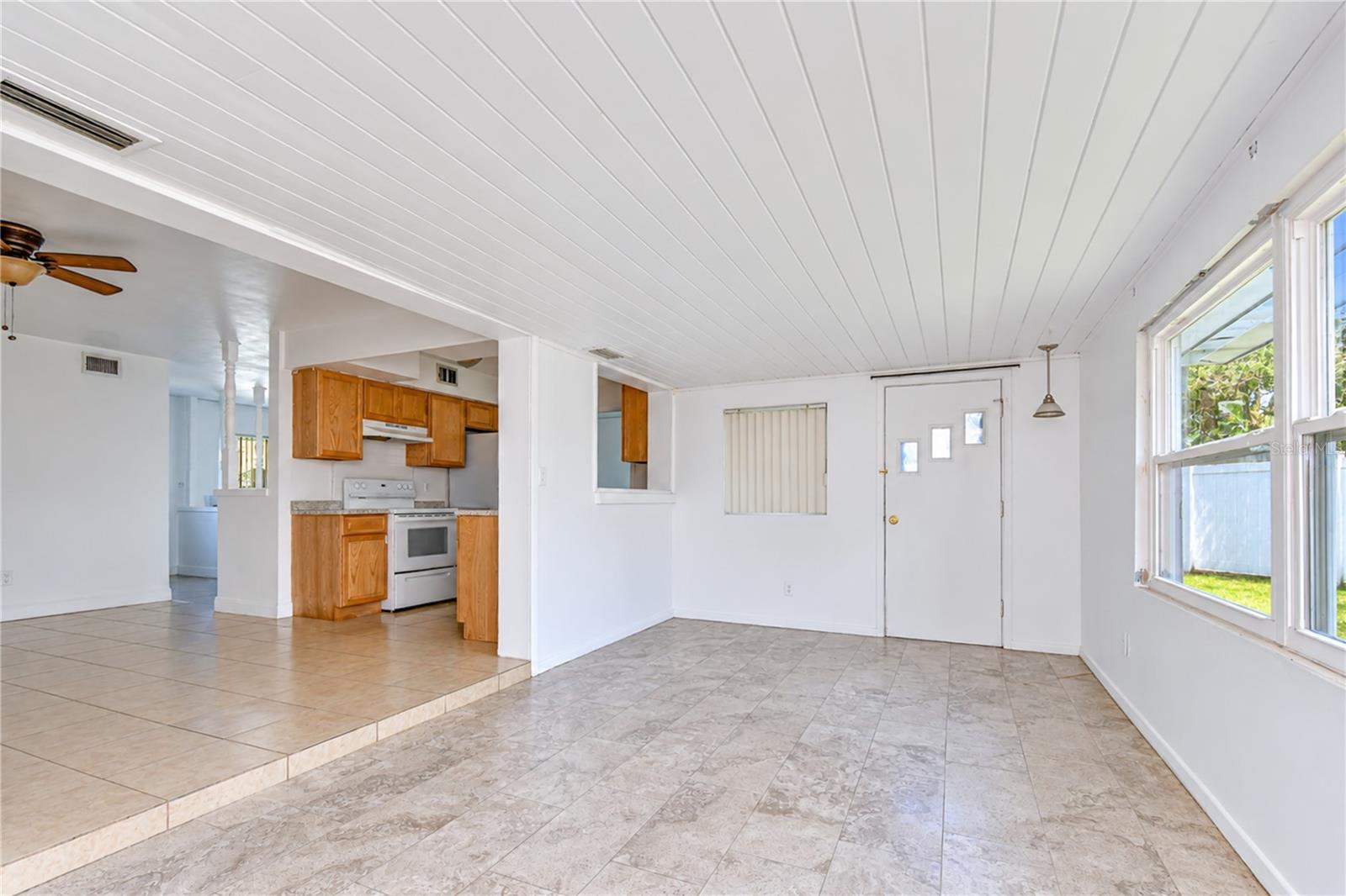 1001 BAY BREEZE TER — photo 15