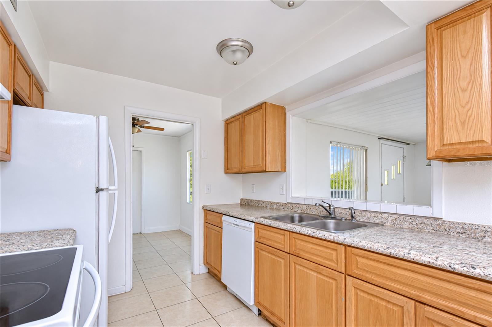 1001 BAY BREEZE TER — photo 12