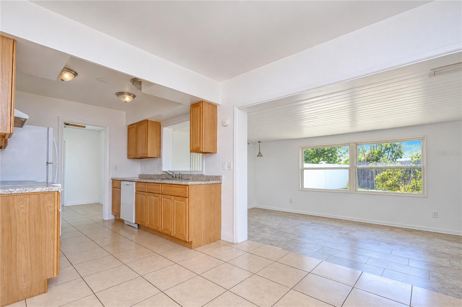 1001 BAY BREEZE TER — photo 11