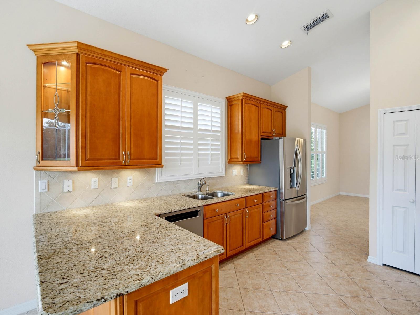 3944 SILK OAK LN — photo 24