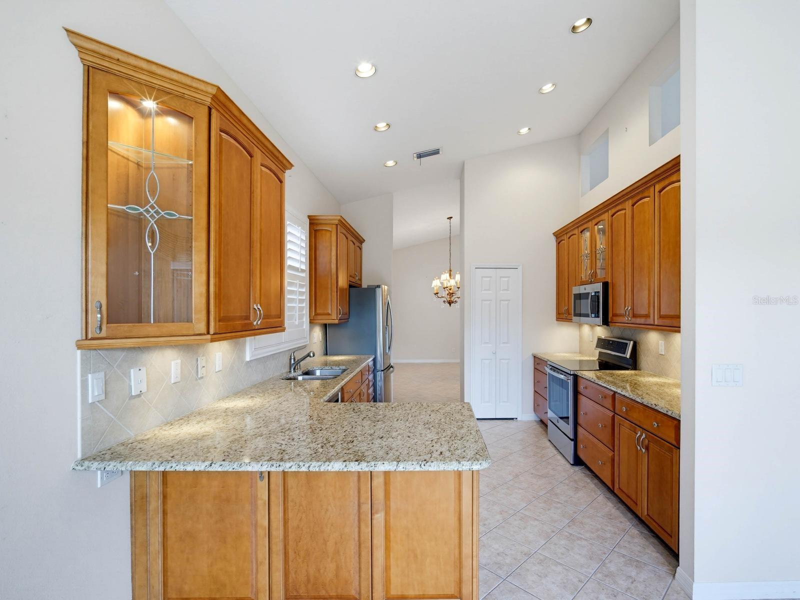 3944 SILK OAK LN — photo 23