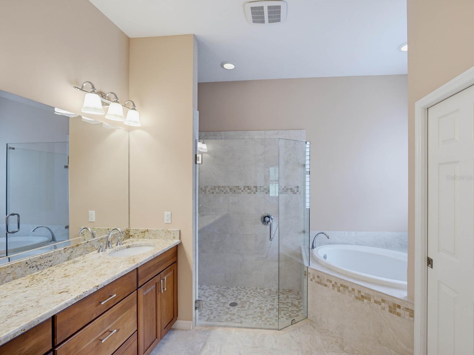 3944 SILK OAK LN — photo 35