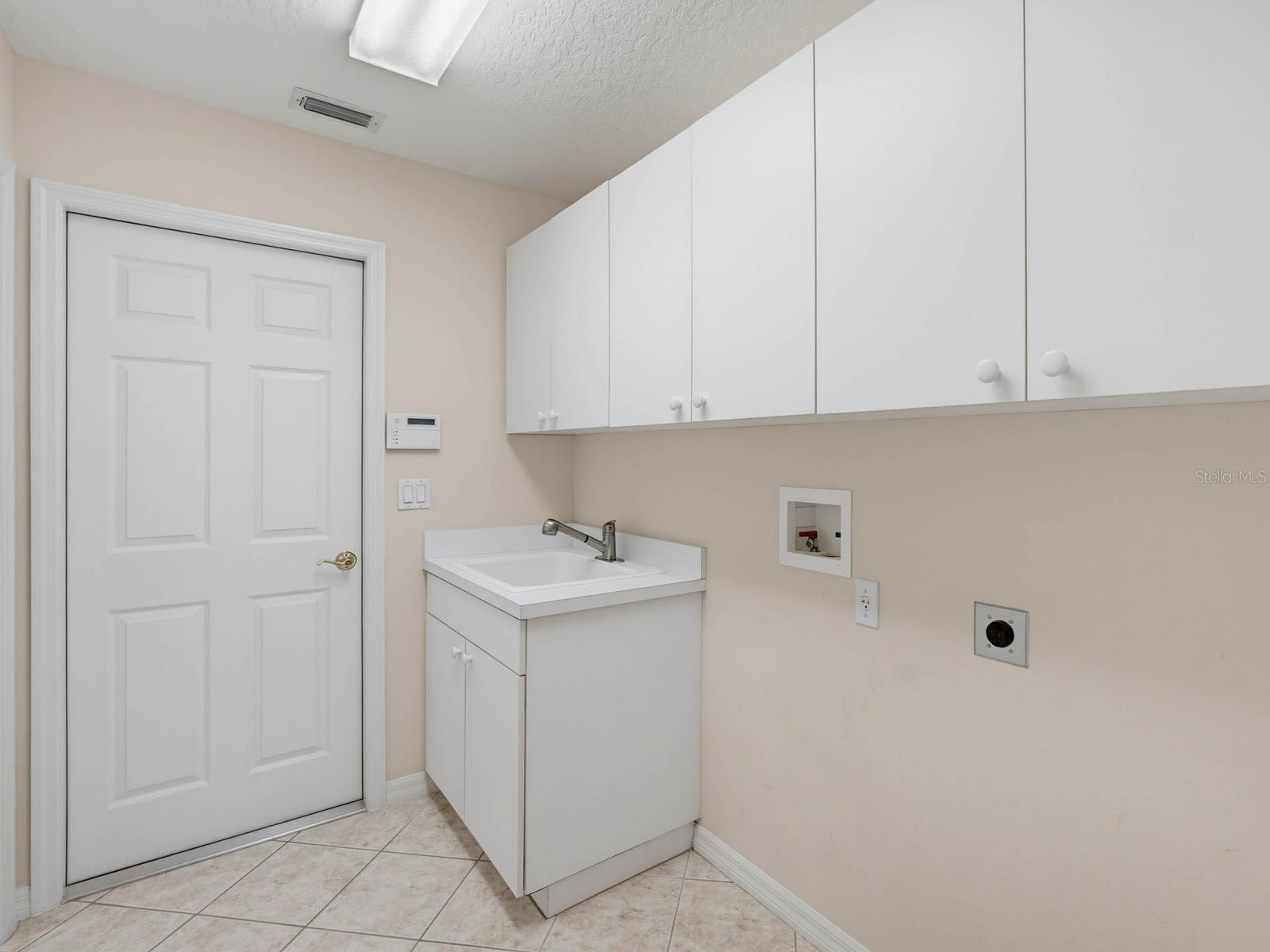 3944 SILK OAK LN — photo 42