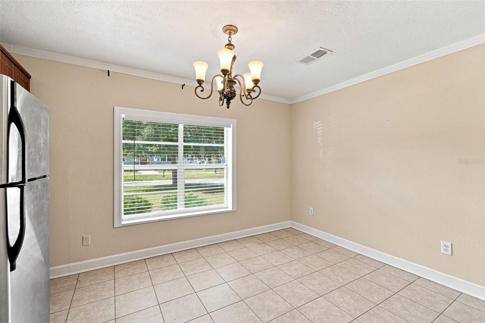 805 W BRADDOCK ST — photo 11