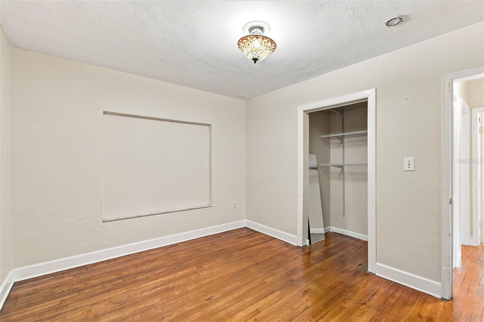 805 W BRADDOCK ST — photo 18
