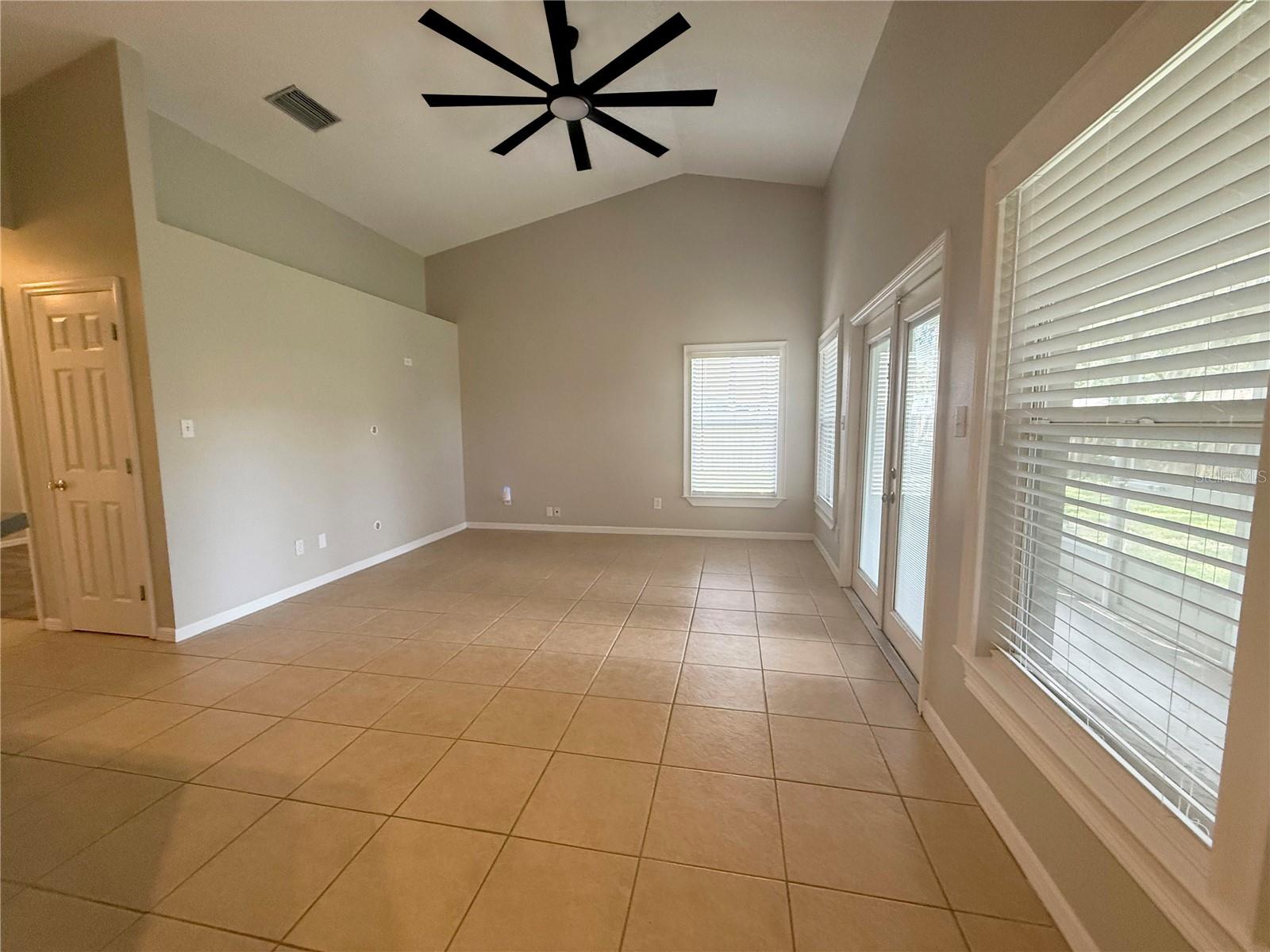 1430 MONTE LAKE DR — photo 7