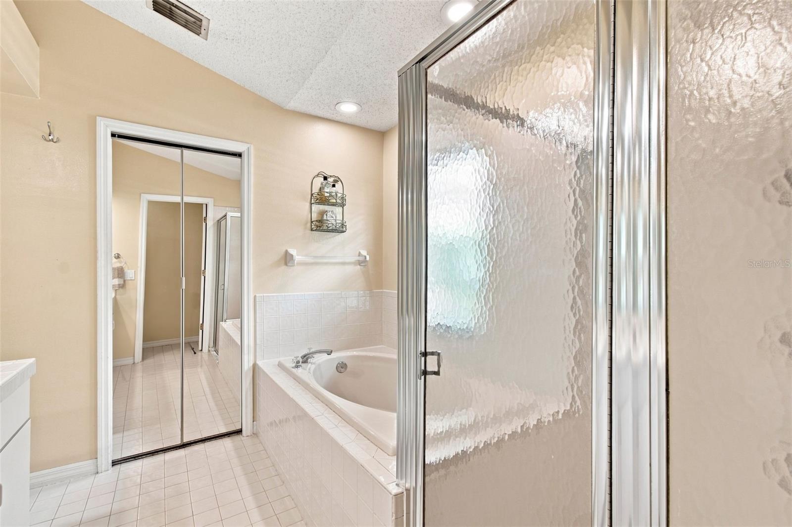 16804 SHEFFIELD PARK DR — photo 40