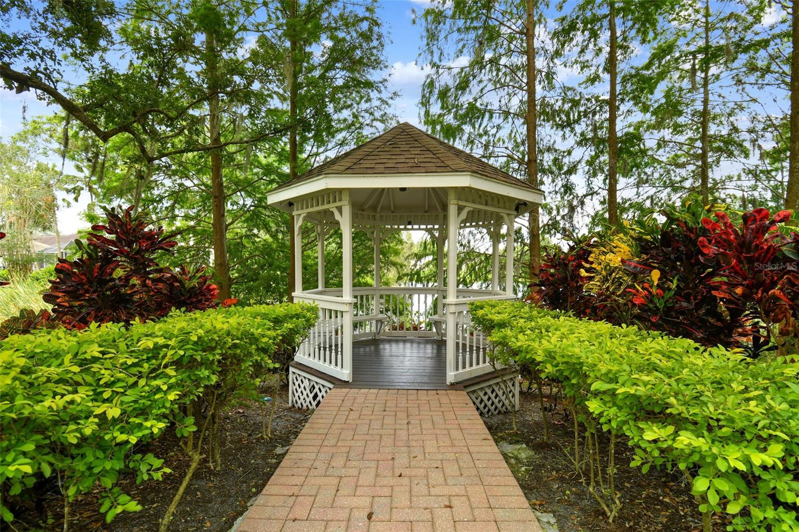 16804 SHEFFIELD PARK DR — photo 71
