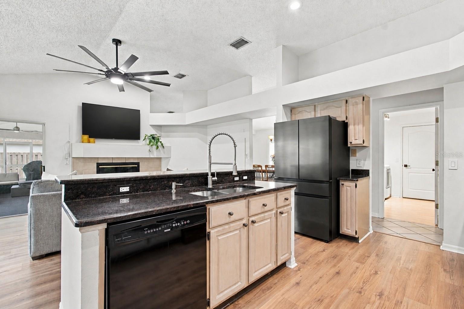 16804 SHEFFIELD PARK DR — photo 17