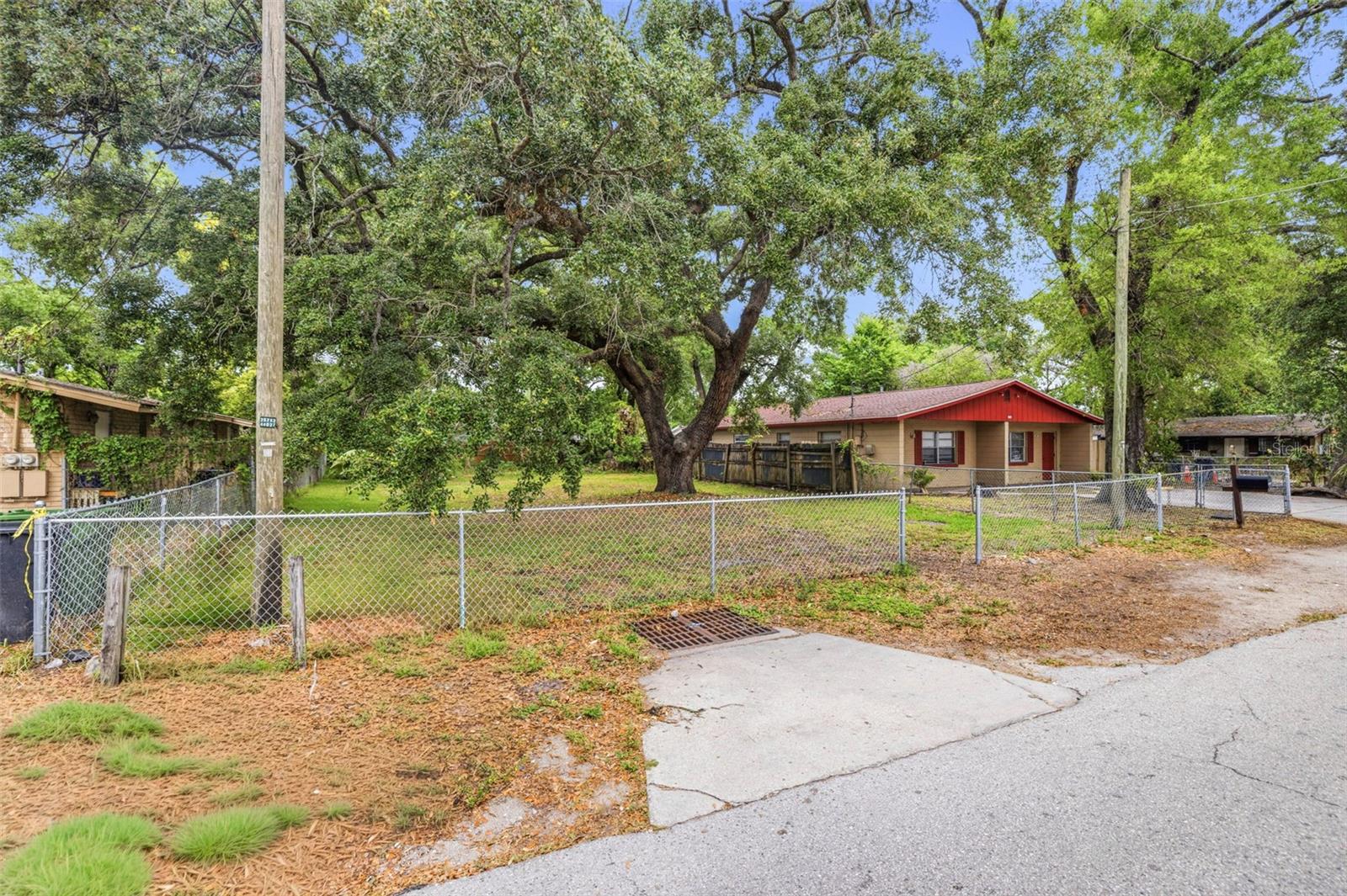 1706 E IDELL ST — photo 3