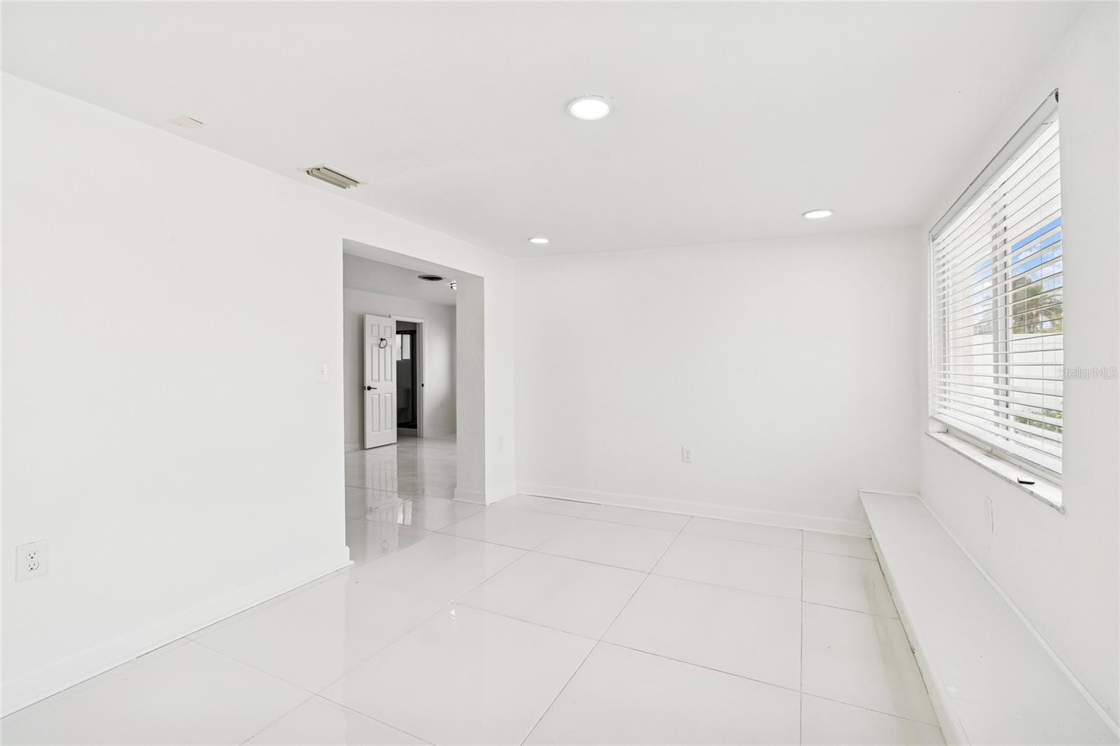 455 81ST AVE — photo 23