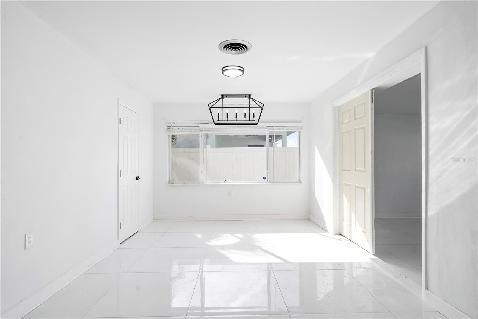 455 81ST AVE — photo 36