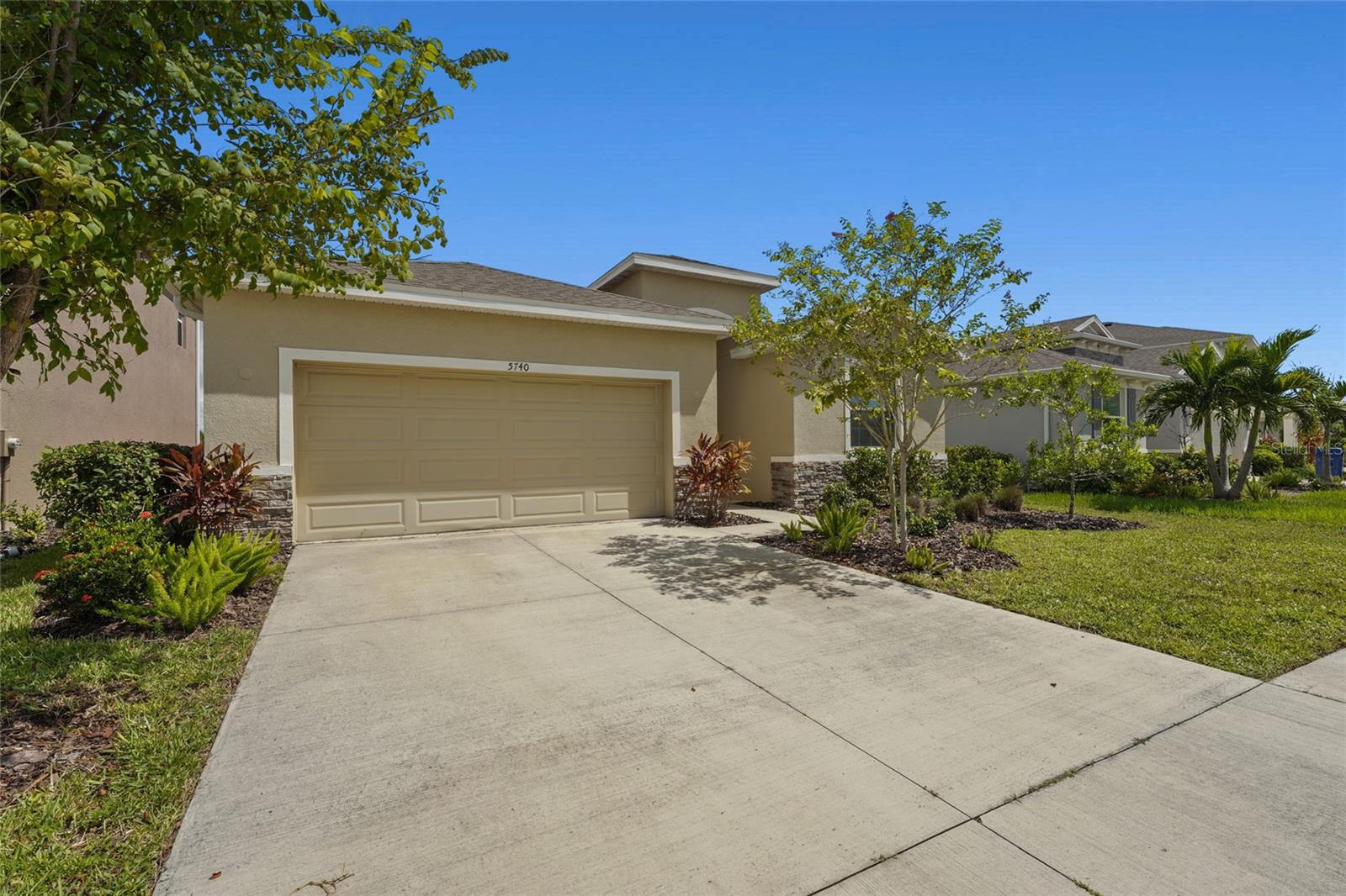 5740 WOODLAND SAGE DR — photo 17
