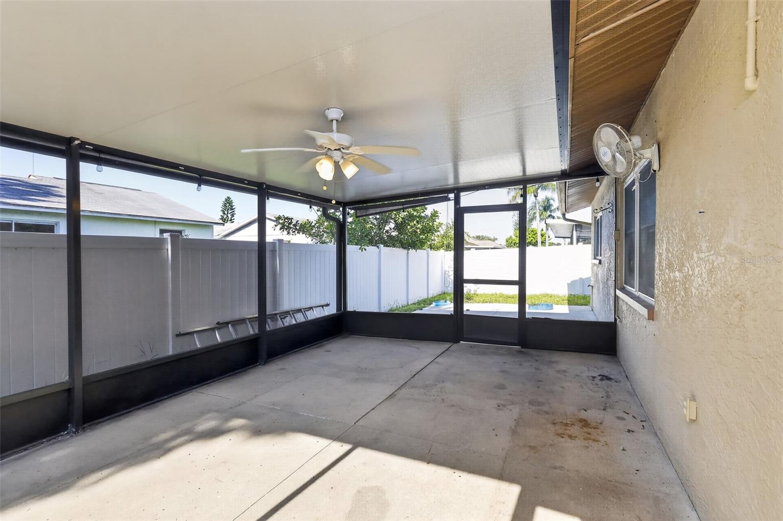 3104 DOLE ST — photo 19