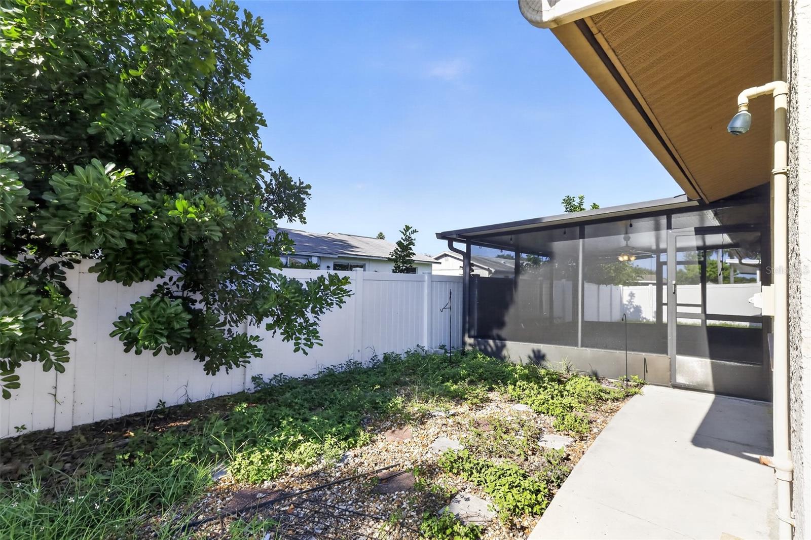 3104 DOLE ST — photo 18