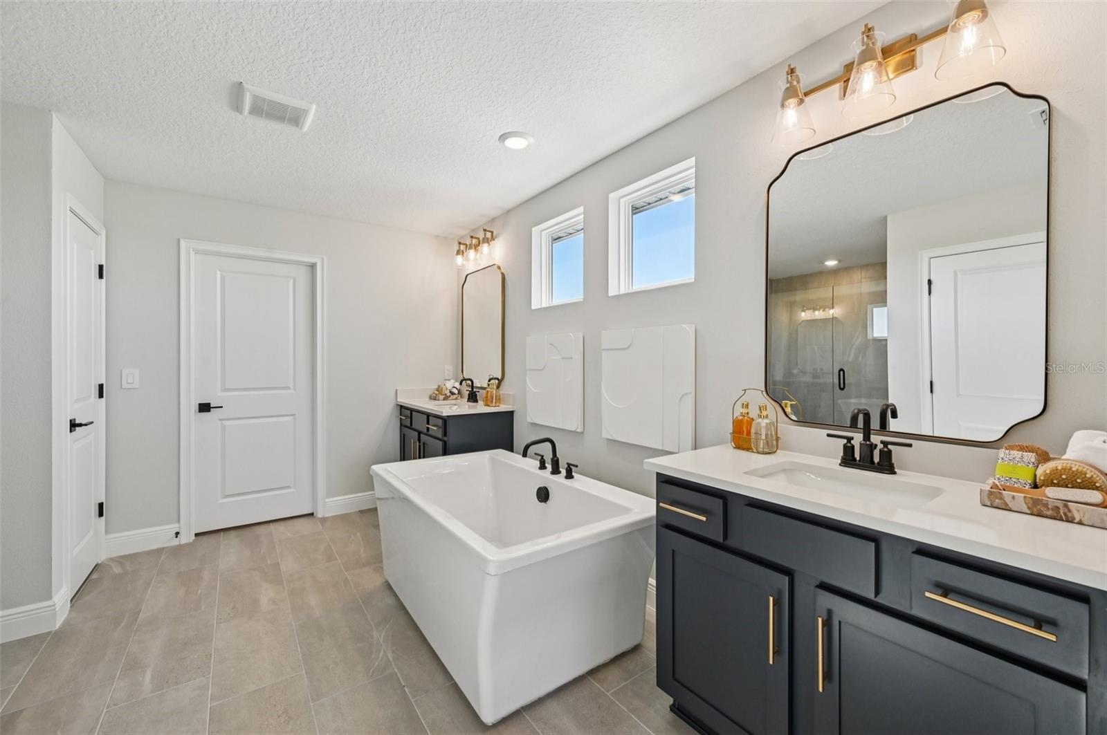 5977 FRESH FLORA DRIVE — photo 32
