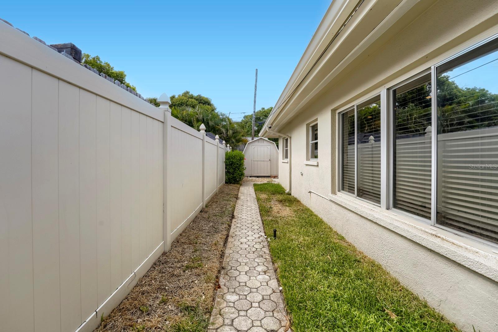13931 DOMINICA DR — photo 27