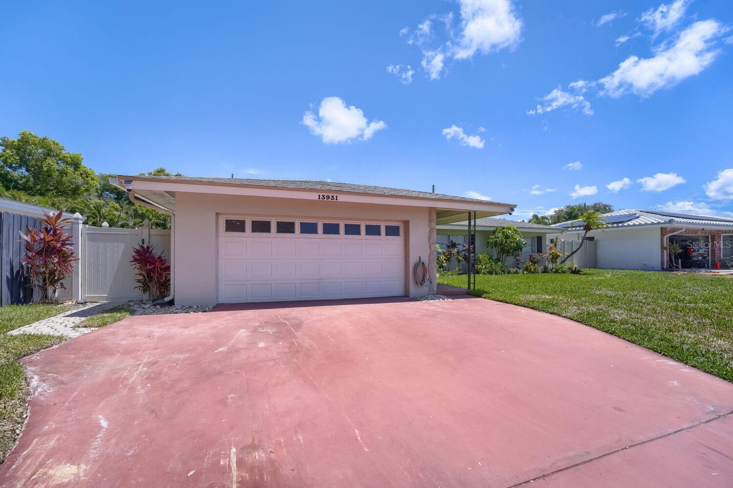 13931 DOMINICA DR — photo 33