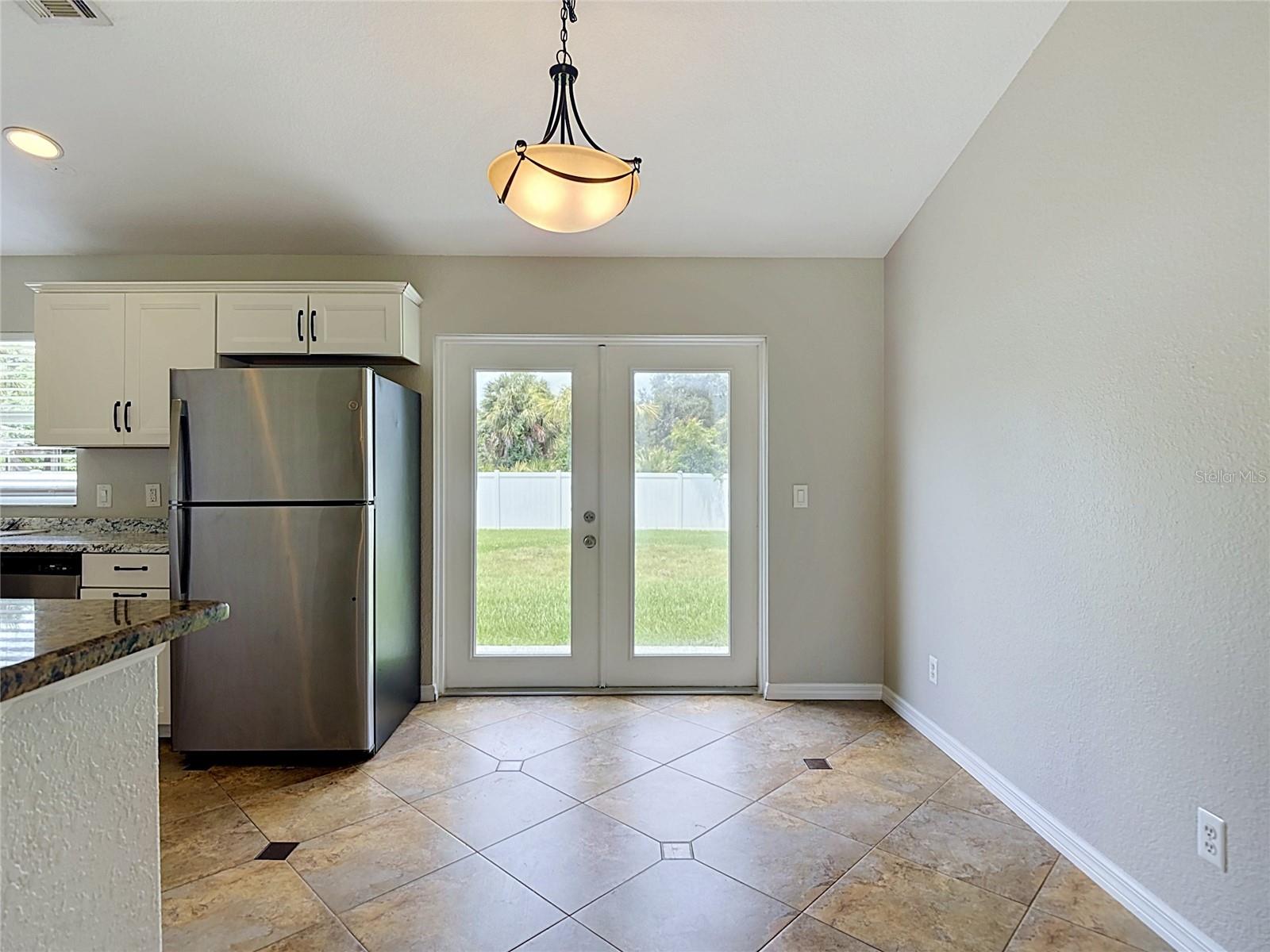 2198 ALLIANCE AVE — photo 14