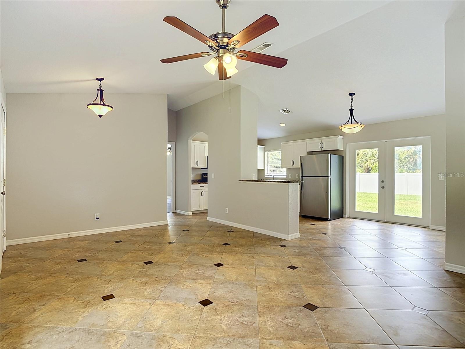 2198 ALLIANCE AVE — photo 12
