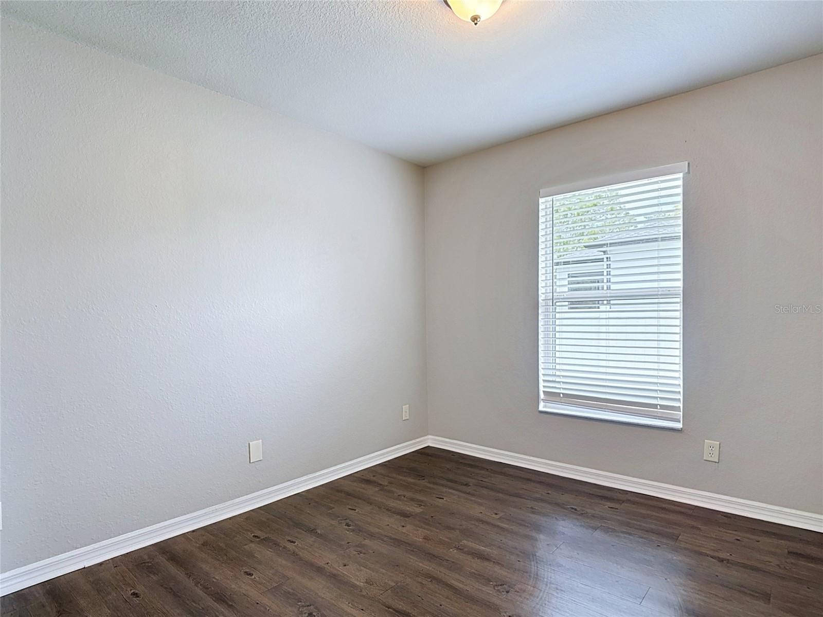 2198 ALLIANCE AVE — photo 21