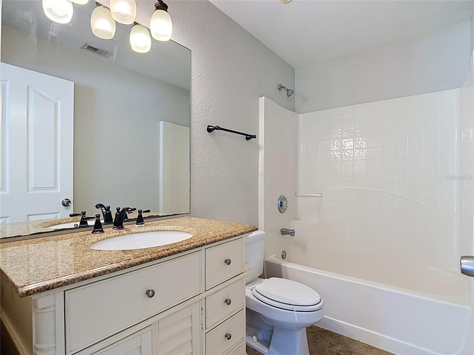 2198 ALLIANCE AVE — photo 24