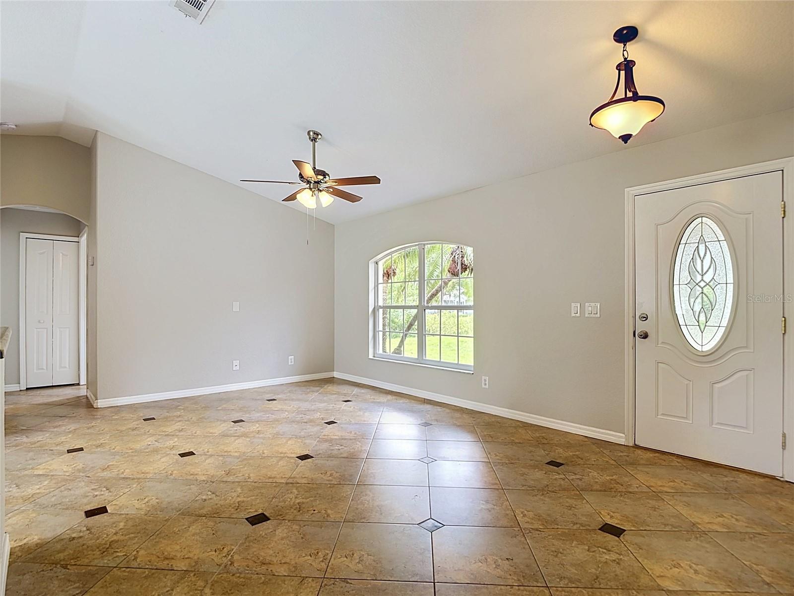 2198 ALLIANCE AVE — photo 9