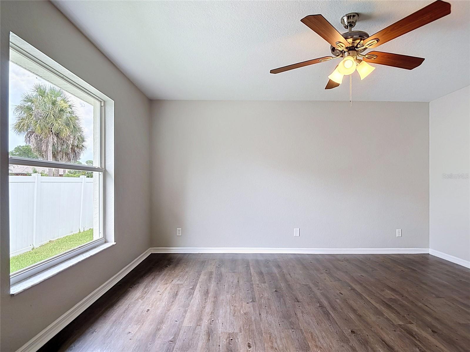 2198 ALLIANCE AVE — photo 32