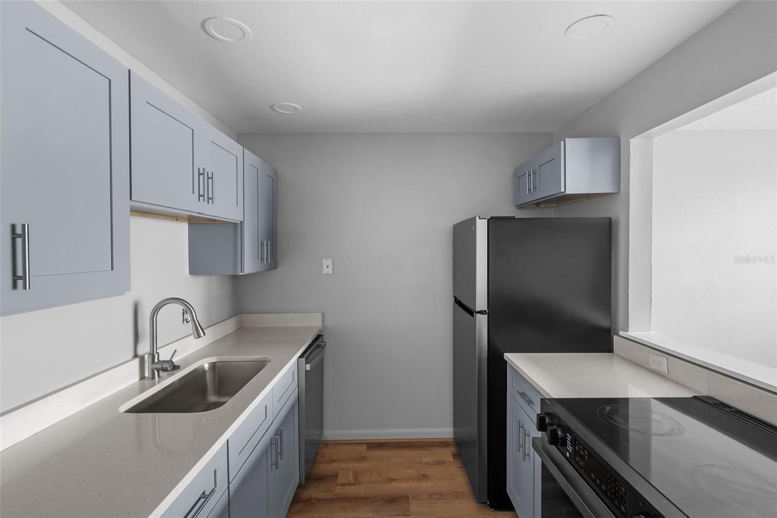 9013 TUDOR DR #103 — photo 2
