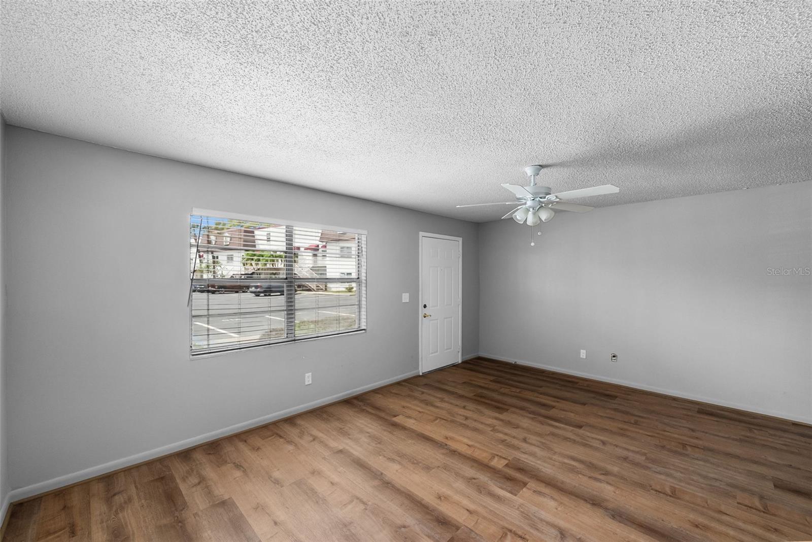 9013 TUDOR DR #103 — photo 6