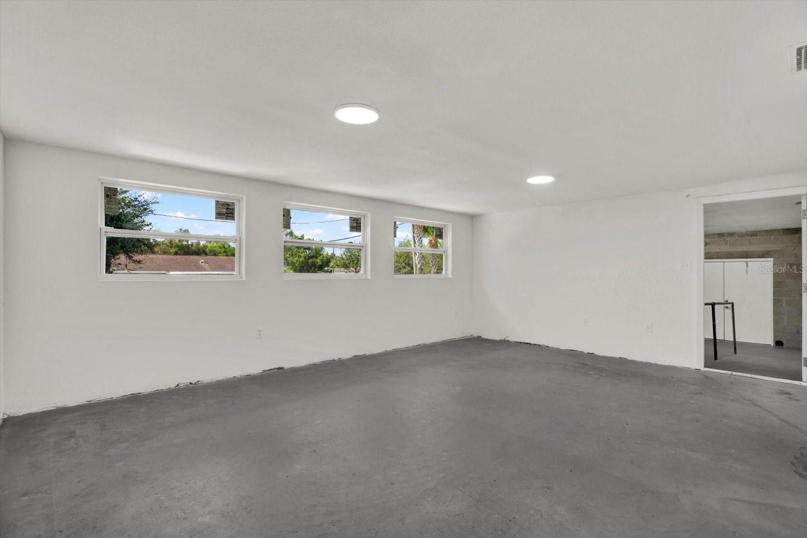6102 INDIANA AVE — photo 11