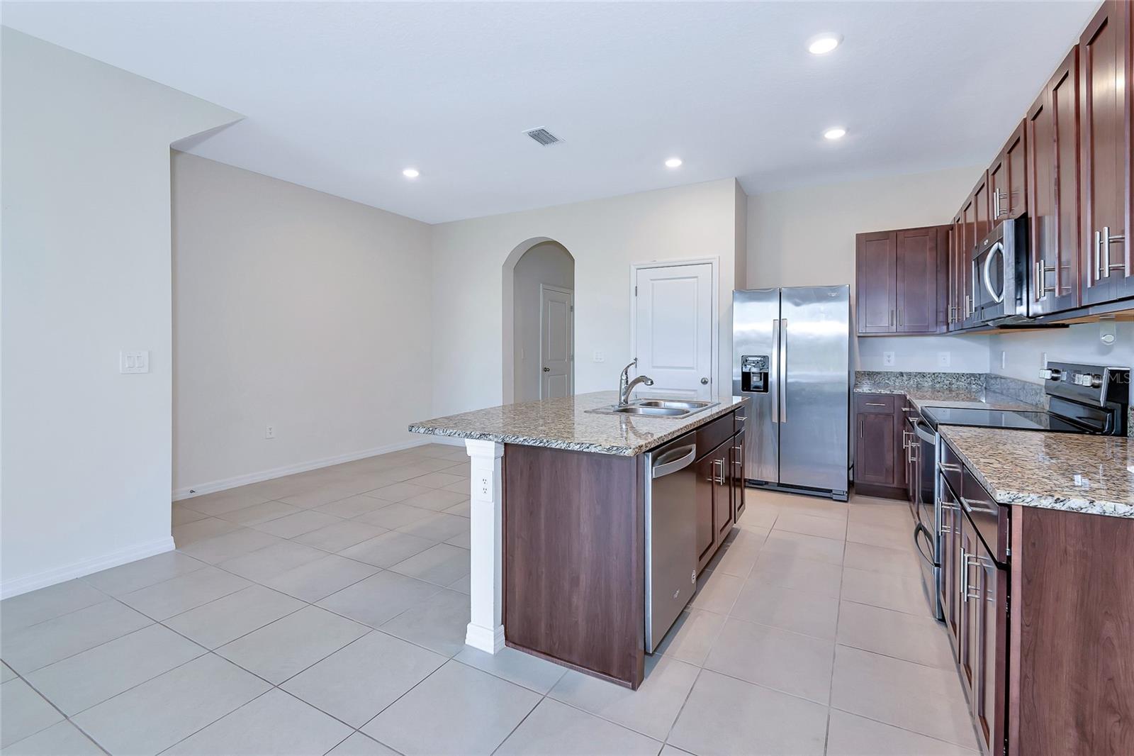 8657 MILESTONE DR — photo 7