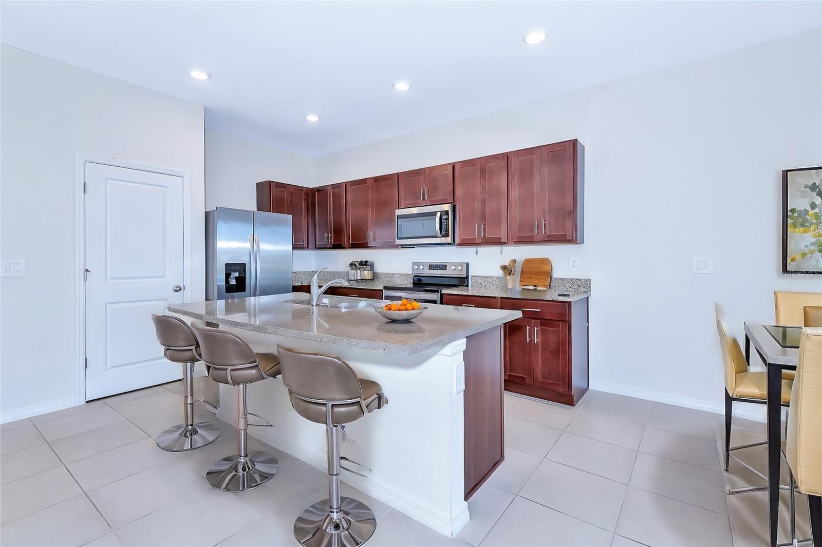 8657 MILESTONE DR — photo 4