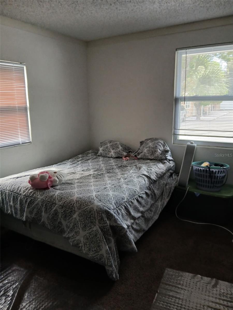 905 BEVERLY AVE — photo 5
