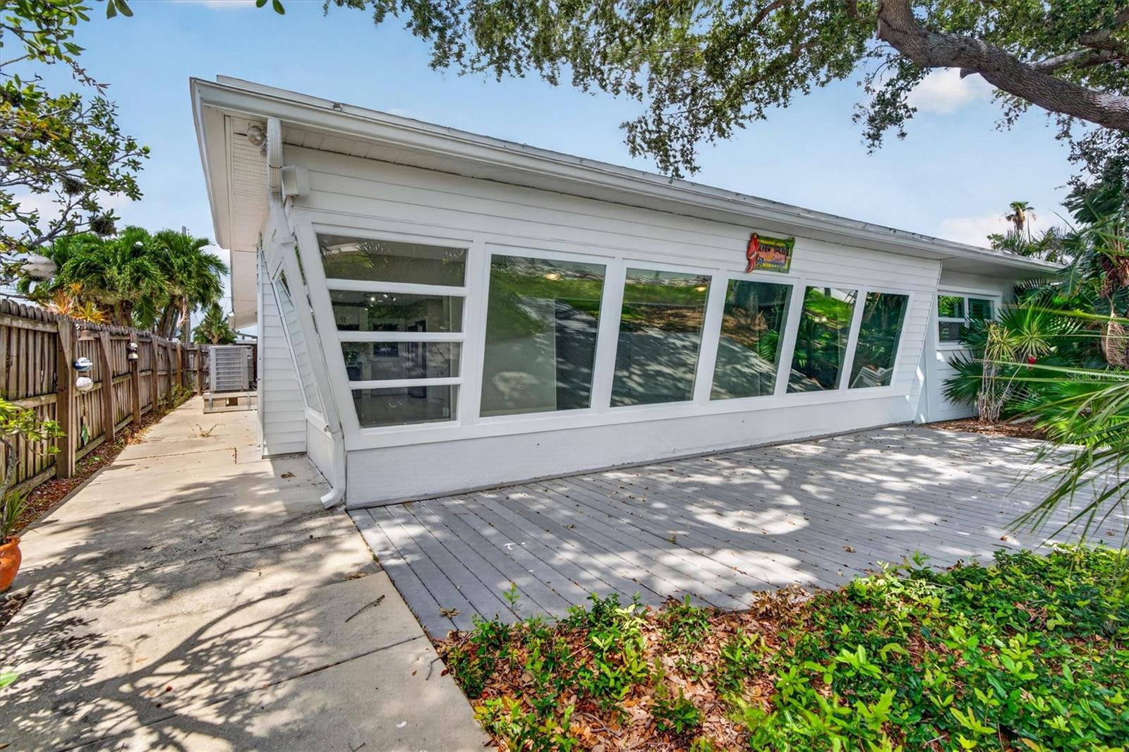 541 LILLIAN DR — photo 44