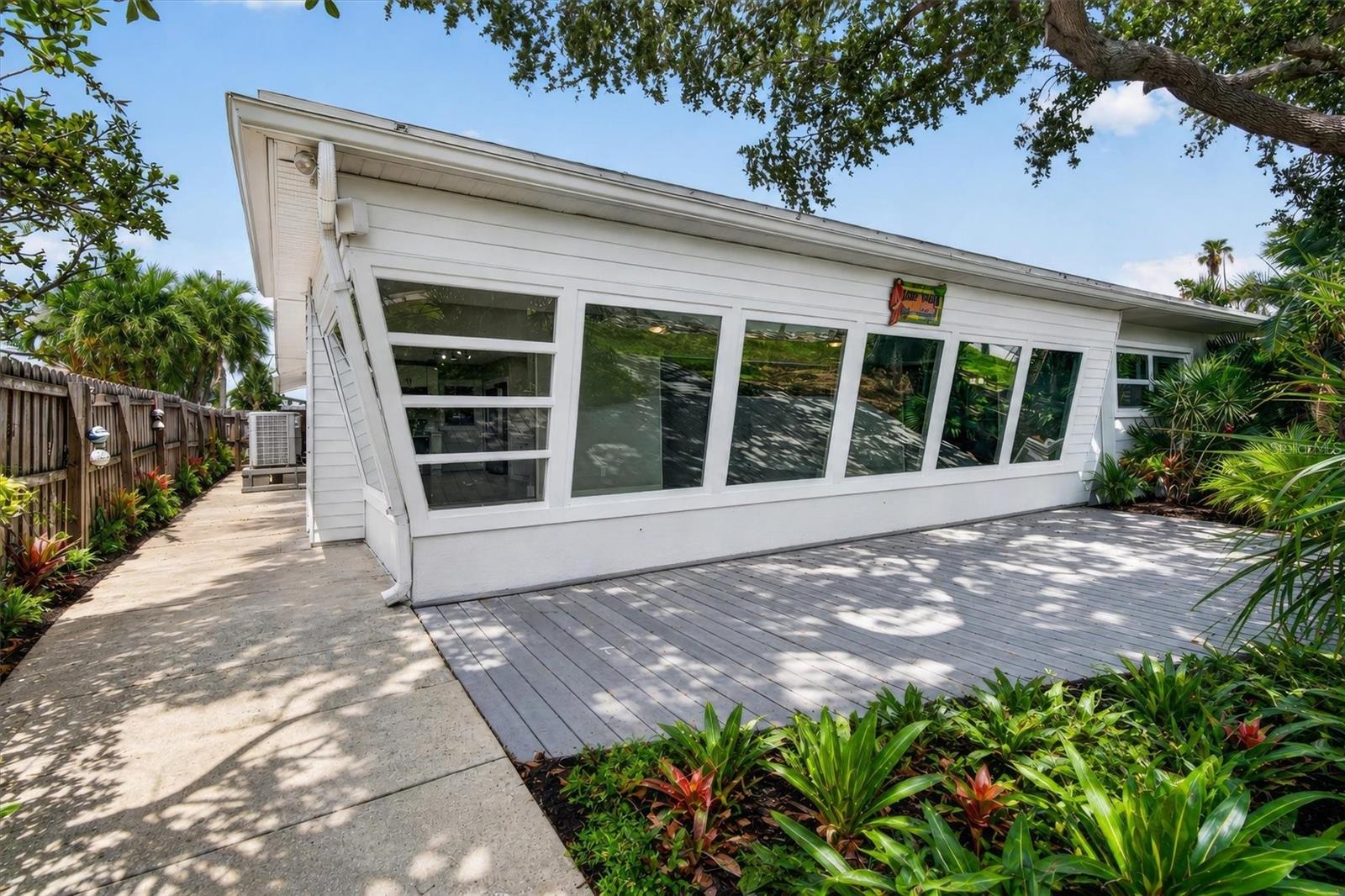 541 LILLIAN DR — photo 43