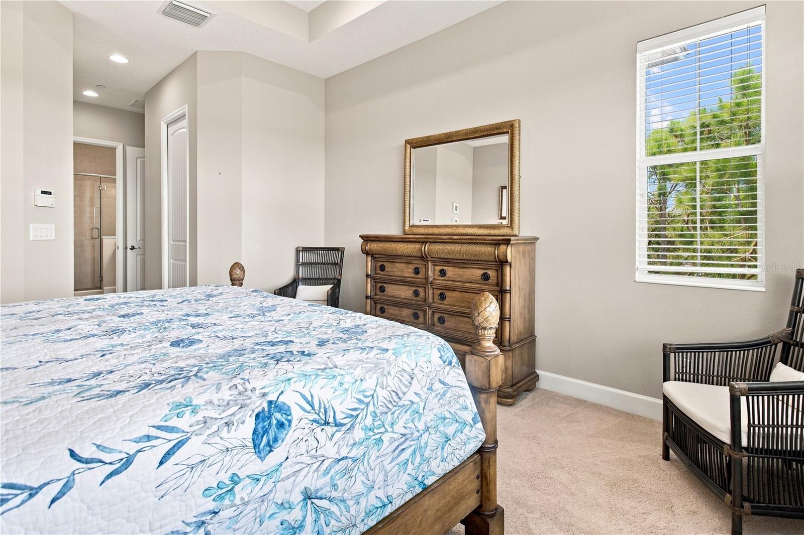 311 SAPPHIRE LAKE DR #202 — photo 43