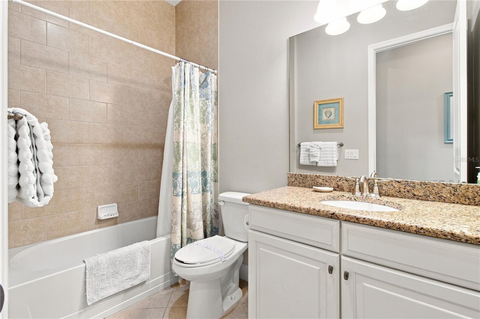 311 SAPPHIRE LAKE DR #202 — photo 37