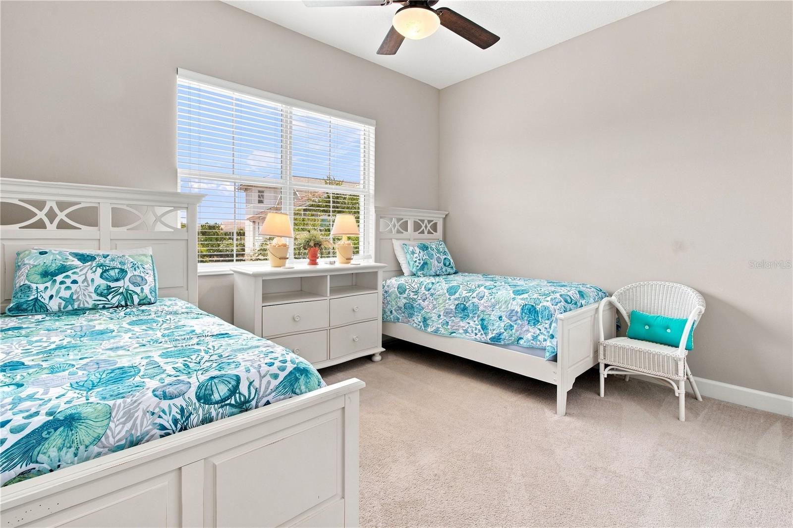 311 SAPPHIRE LAKE DR #202 — photo 41
