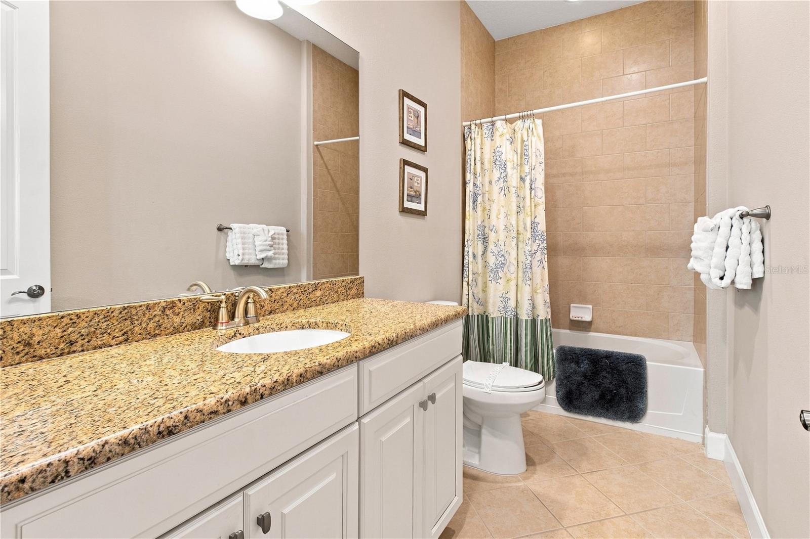 311 SAPPHIRE LAKE DR #202 — photo 40