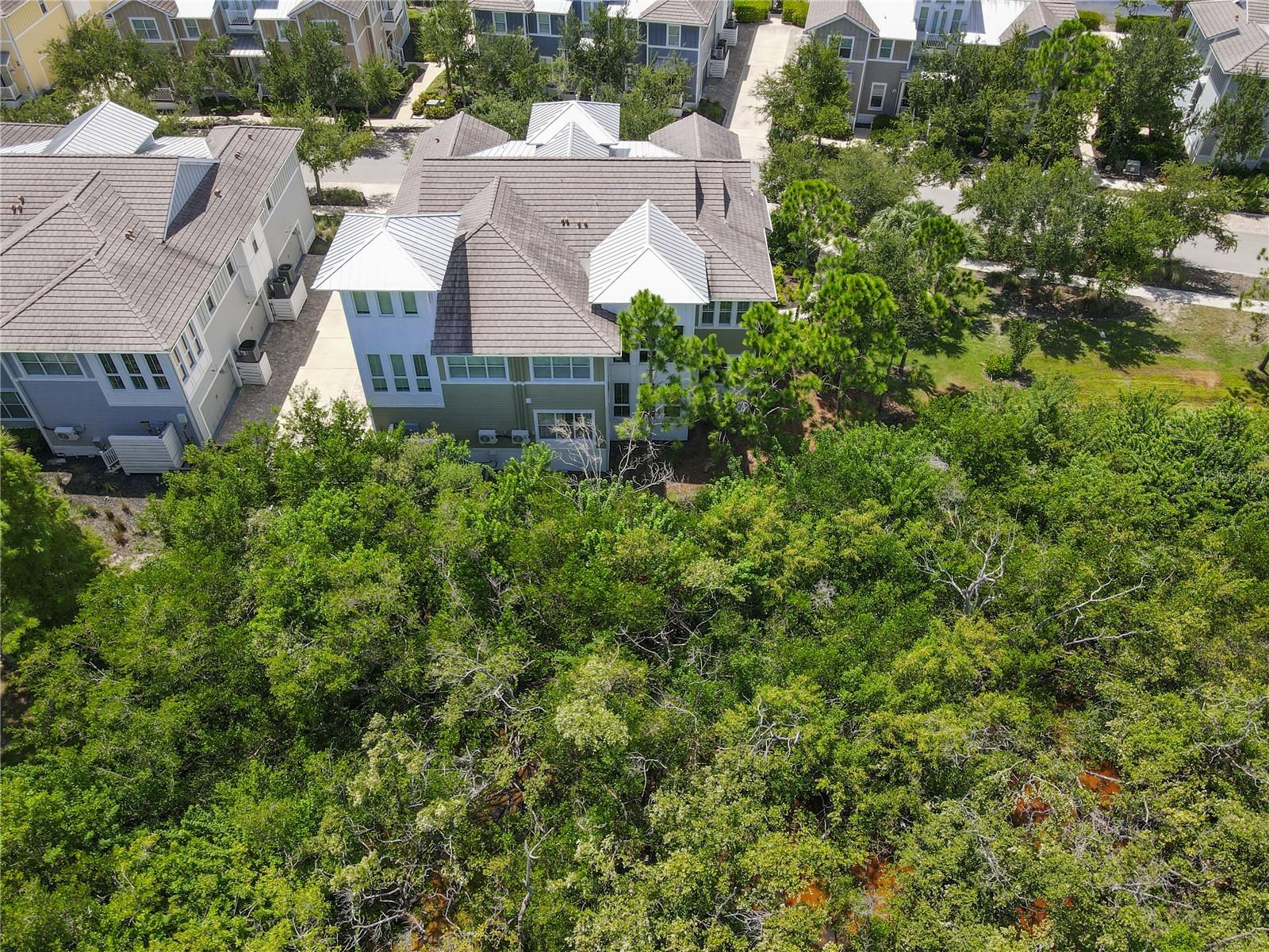 311 SAPPHIRE LAKE DR #202 — photo 3