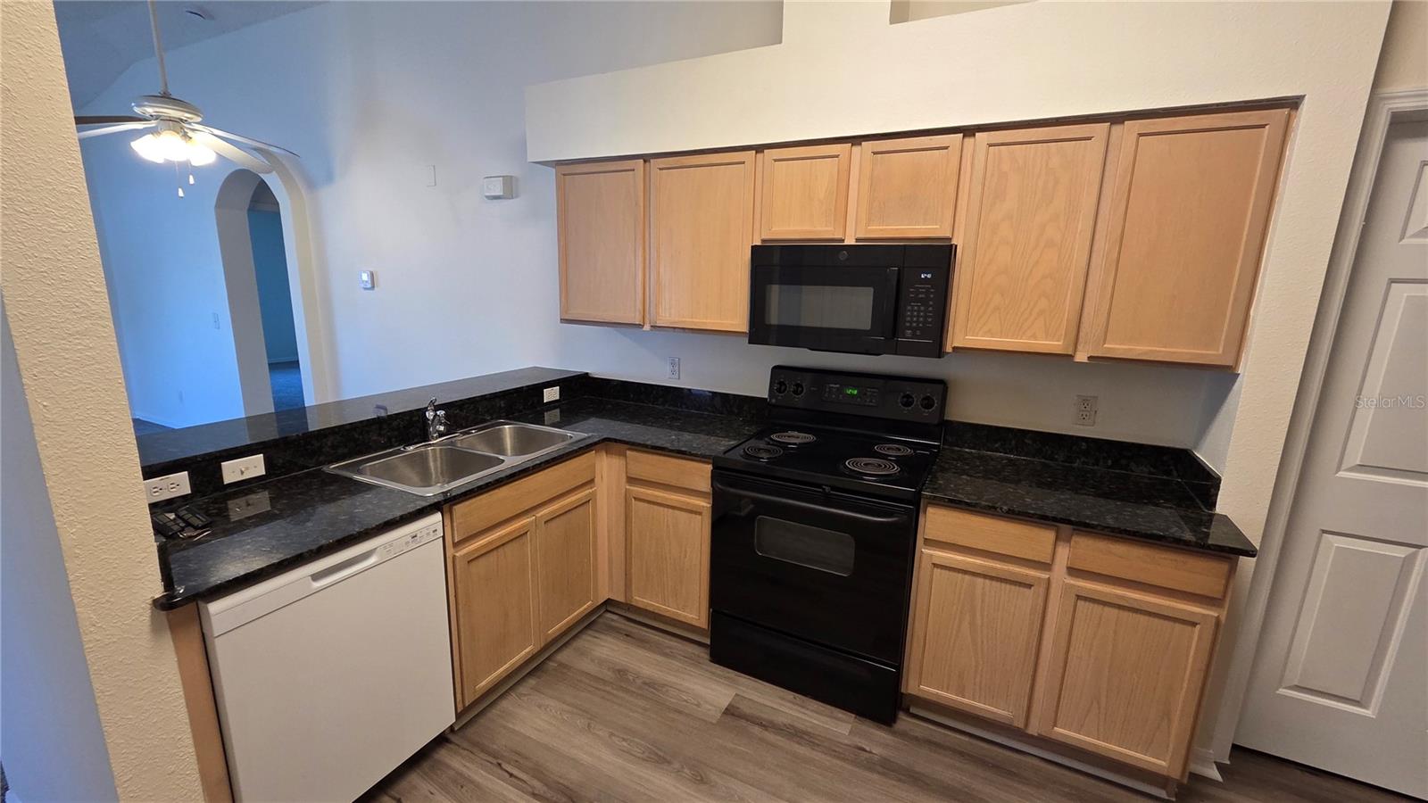 12922 FIELDMOOR CT — photo 9