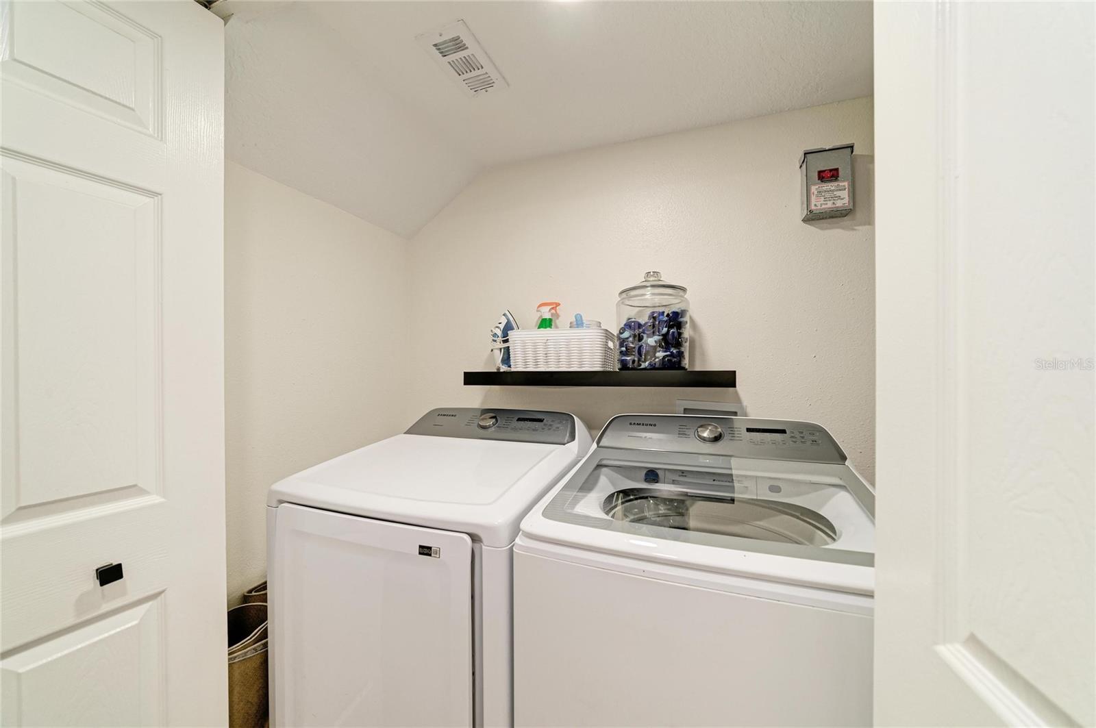 3220 37TH TER E — photo 36
