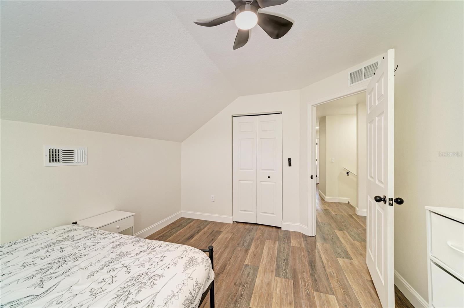 3220 37TH TER E — photo 33