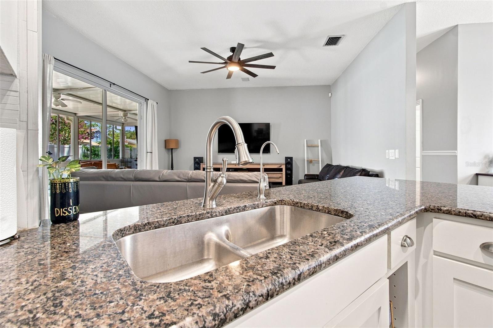 2244 GROVELAND DR — photo 25