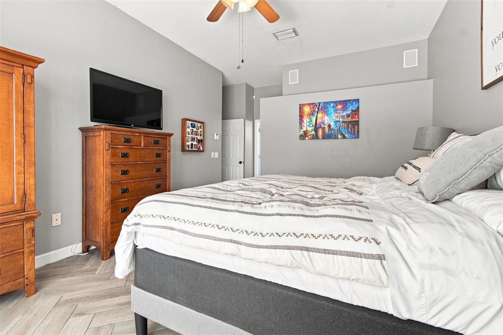 2244 GROVELAND DR — photo 40