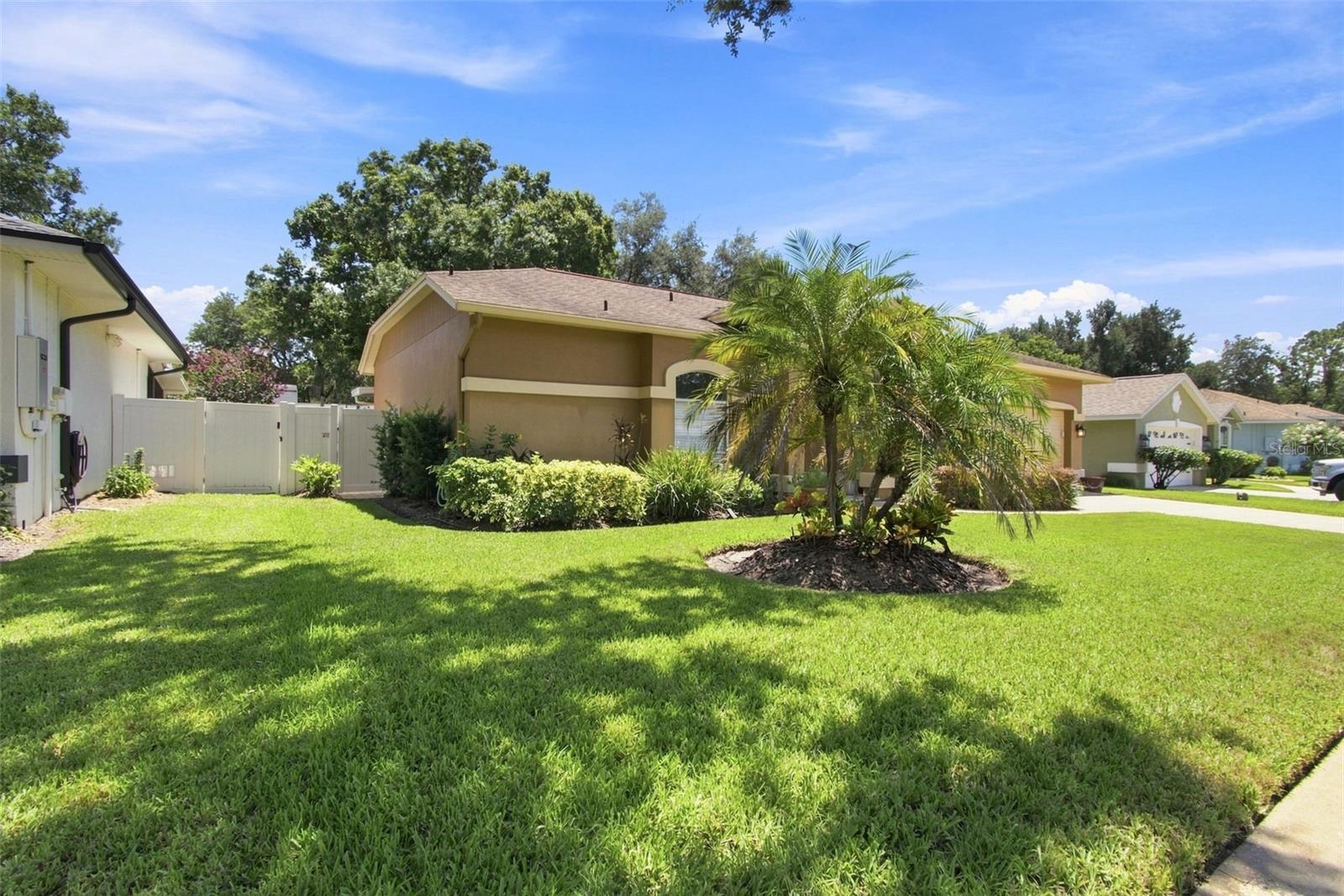2244 GROVELAND DR — photo 59