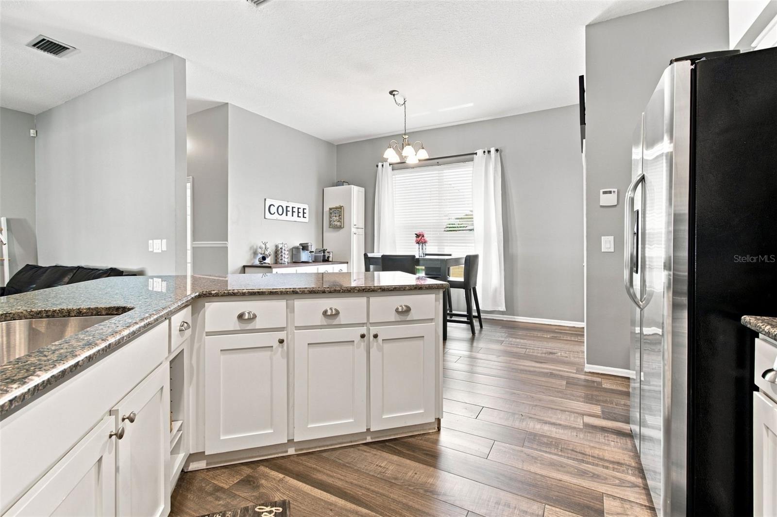 2244 GROVELAND DR — photo 24