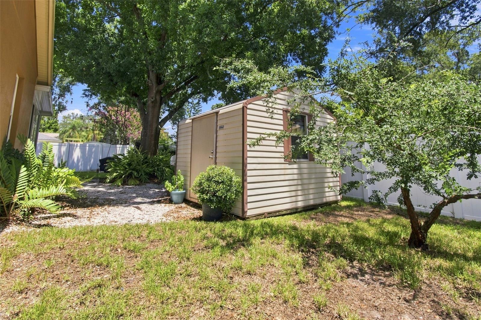 2244 GROVELAND DR — photo 55