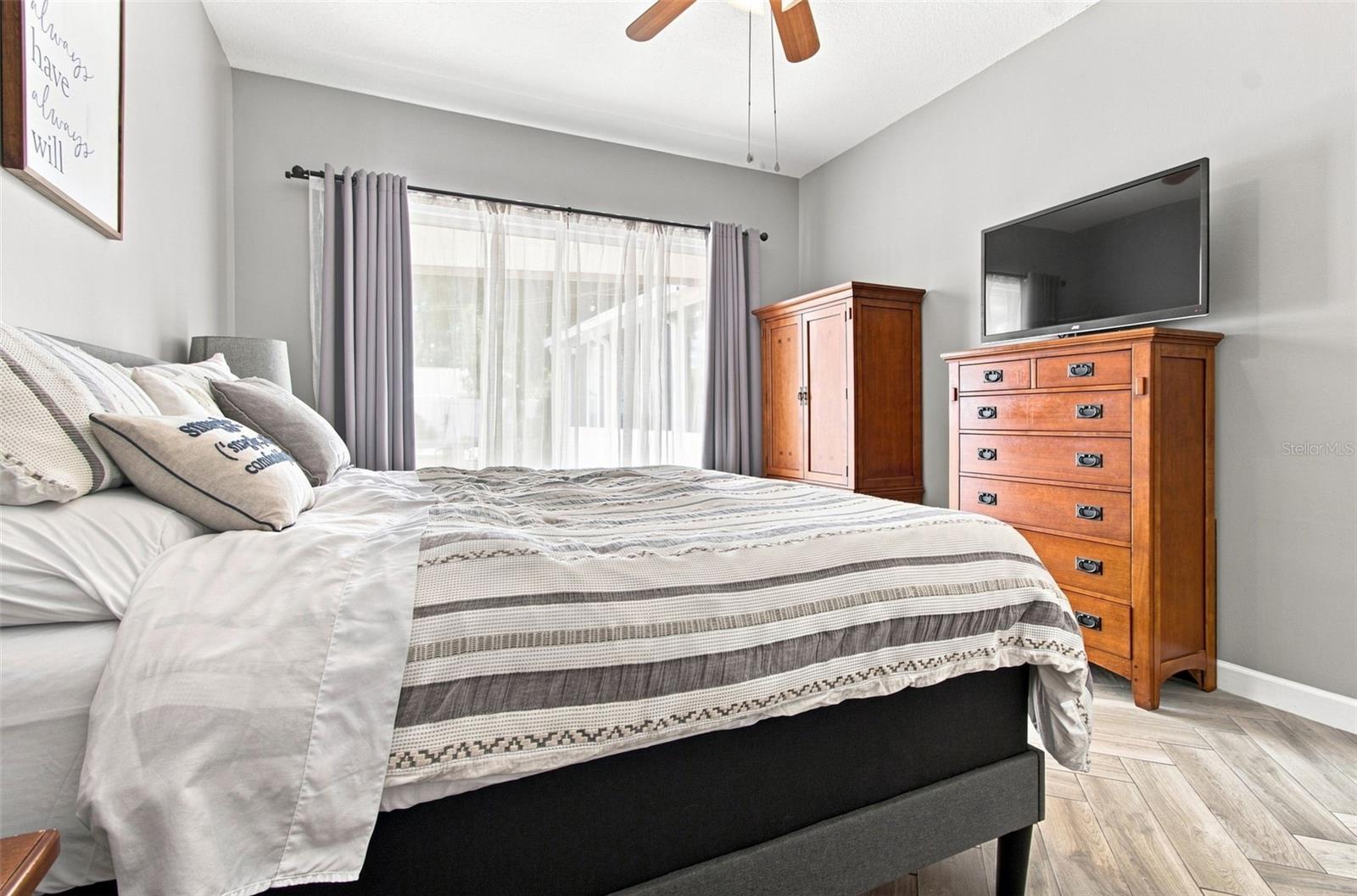 2244 GROVELAND DR — photo 39